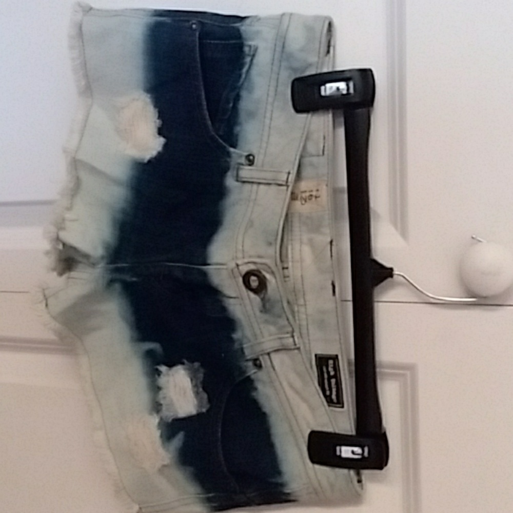 Distressed denim shorts Volcom